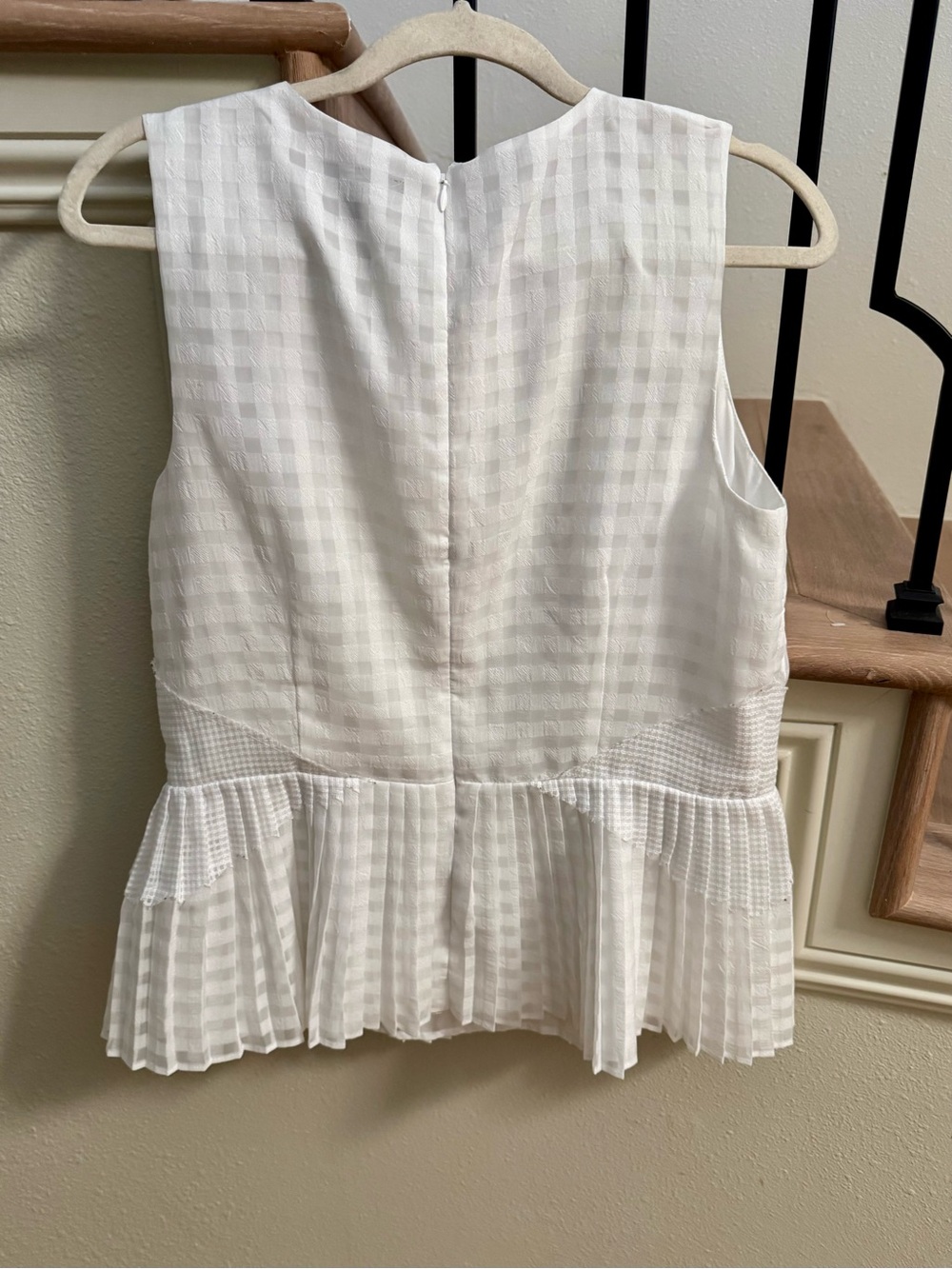 Banana Republic White Checkered Peplum Shell - Picture 2 of 4